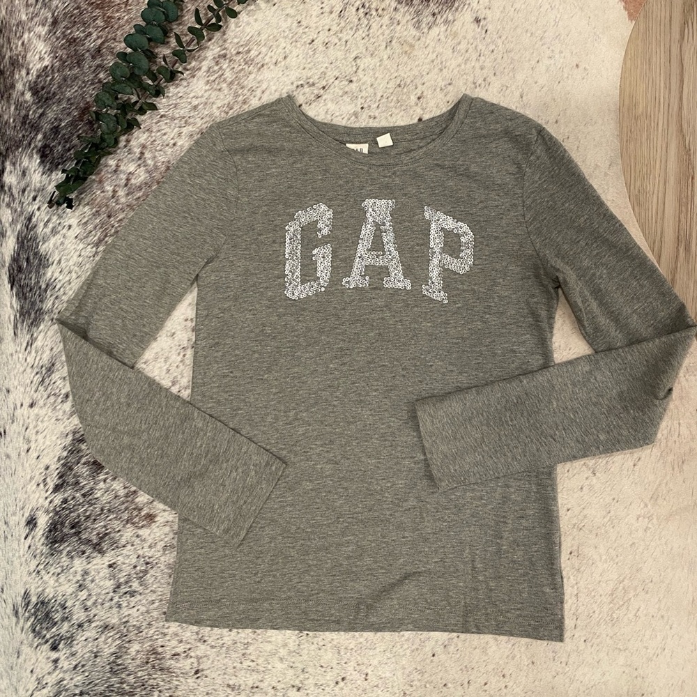 GAP XL grey long sleeve t shirt sequin logo